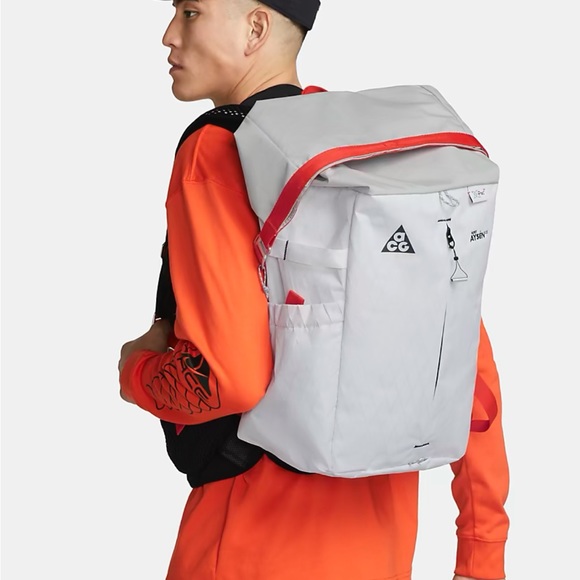 Nike ACG Backpack 32L Aysen Hiking Trail Bag 'Photon Dust' DV4054-100